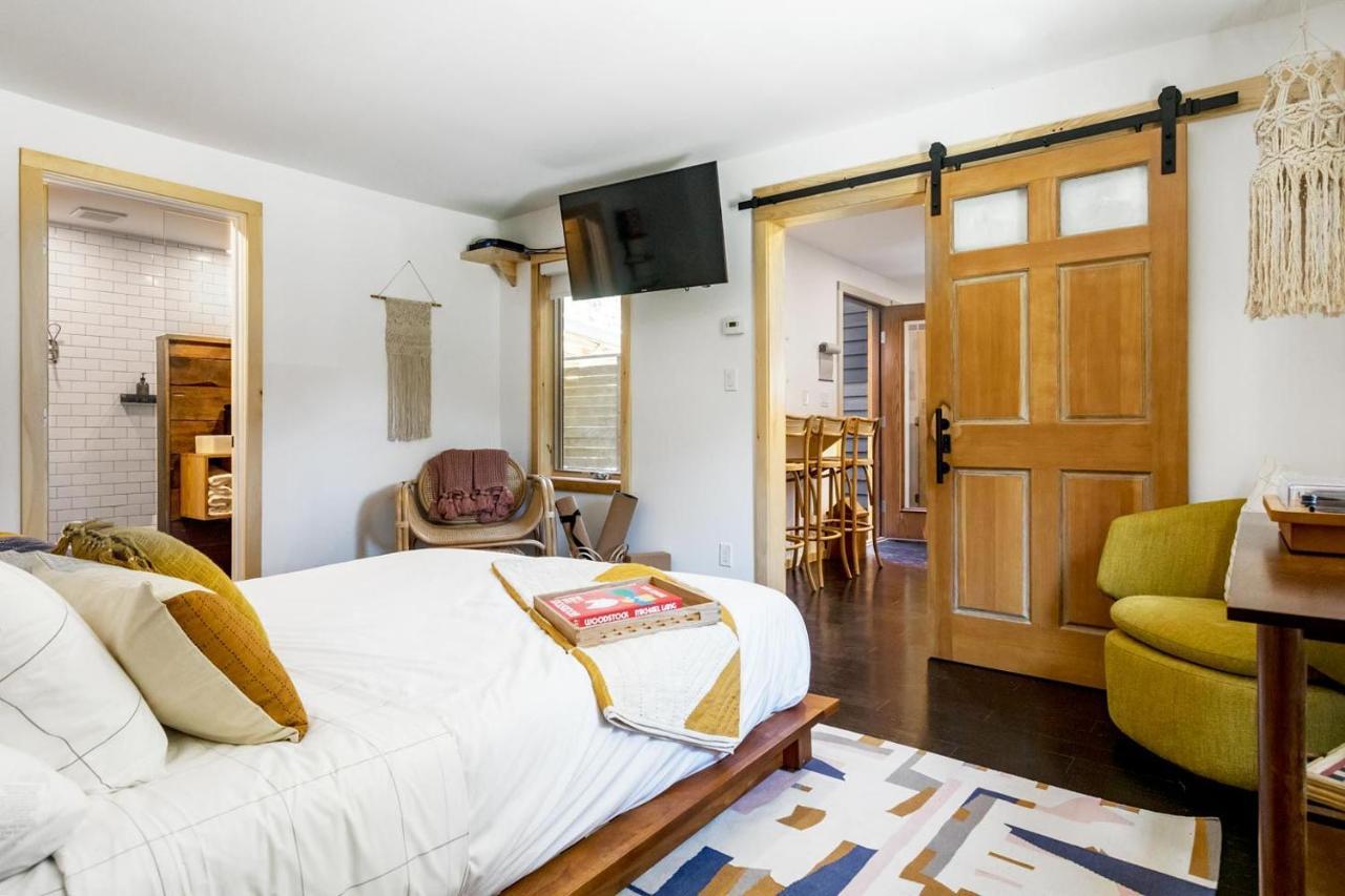 The Herwood Inn Вудсток Экстерьер фото